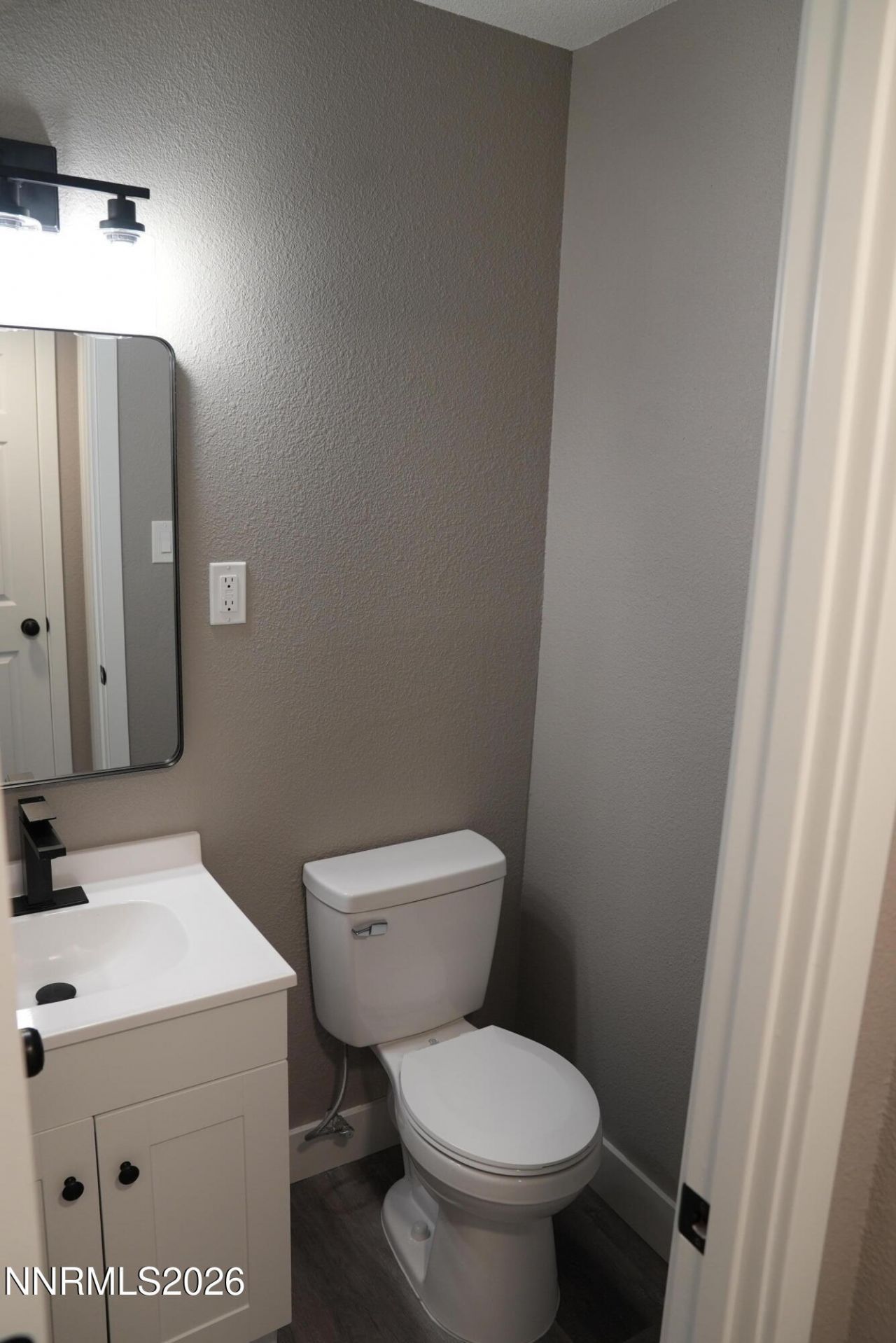 11 E J Street, Sparks, NV 89431 Photo