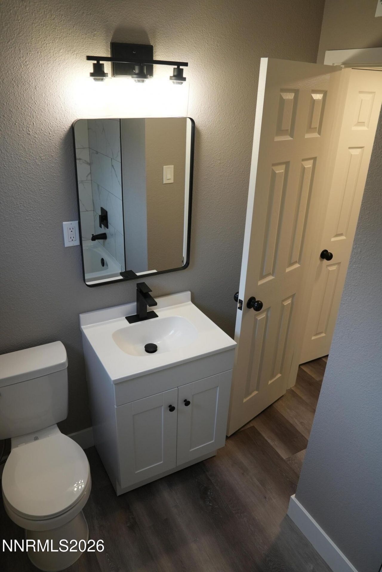 11 E J Street, Sparks, NV 89431 Photo