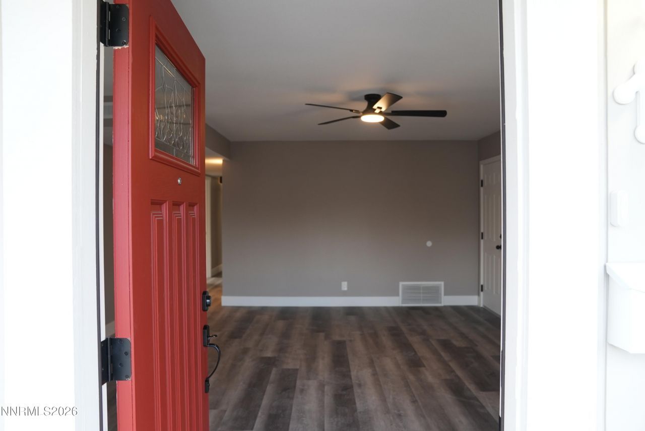 11 E J Street, Sparks, NV 89431 Photo