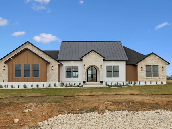 191 Hidden Ranch, Floresville, TX 78114