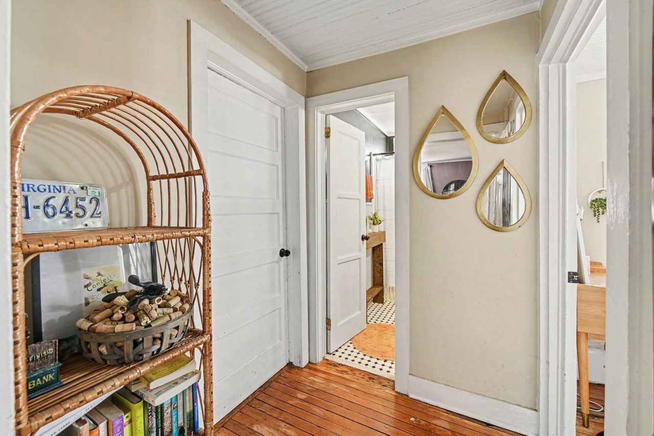 81 Simons Street Photo 13