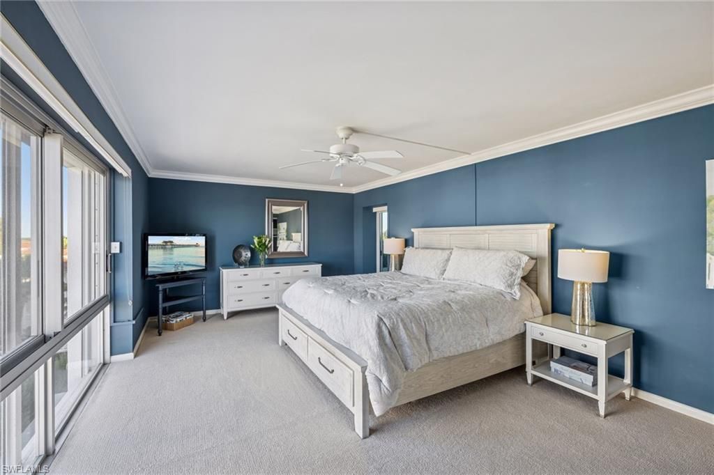 3951 Gulf Shore Blvd N, Unit 505, Naples, FL 34103 Photo