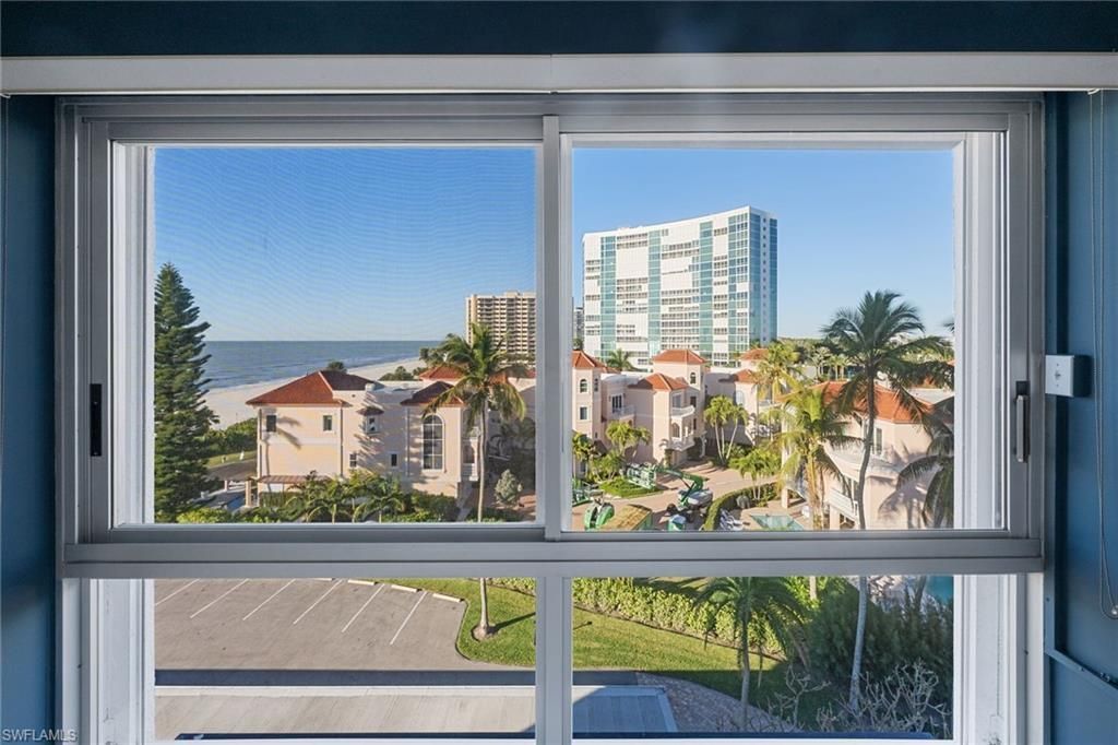3951 Gulf Shore Blvd N, Unit 505, Naples, FL 34103 Photo