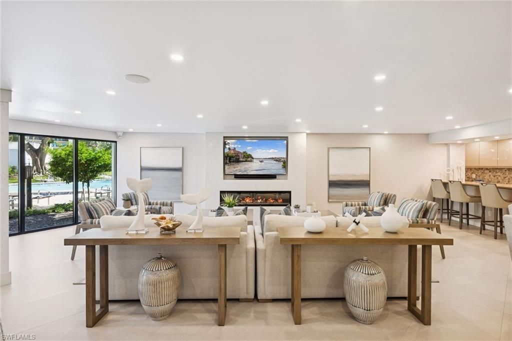 3951 Gulf Shore Blvd N, Unit 505, Naples, FL 34103 Photo