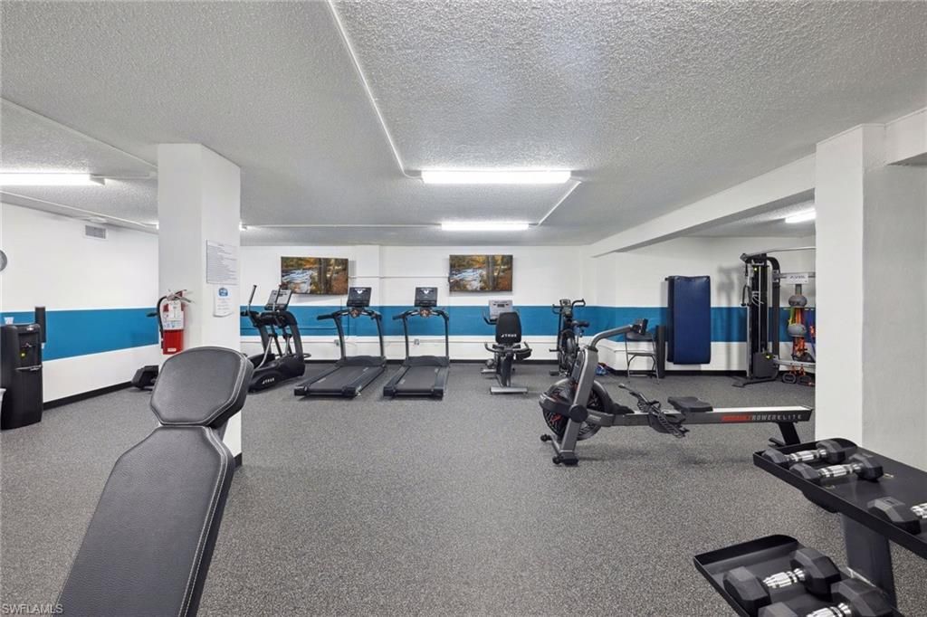 3951 Gulf Shore Blvd N, Unit 505, Naples, FL 34103 Photo