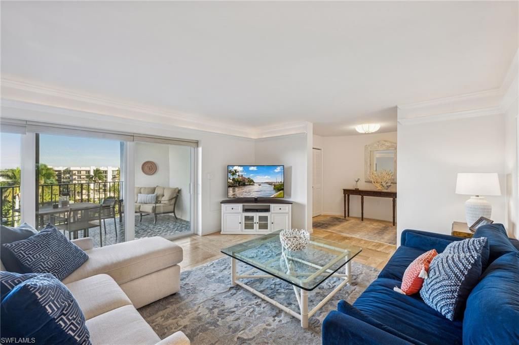 3951 Gulf Shore Blvd N, Unit 505, Naples, FL 34103 Photo