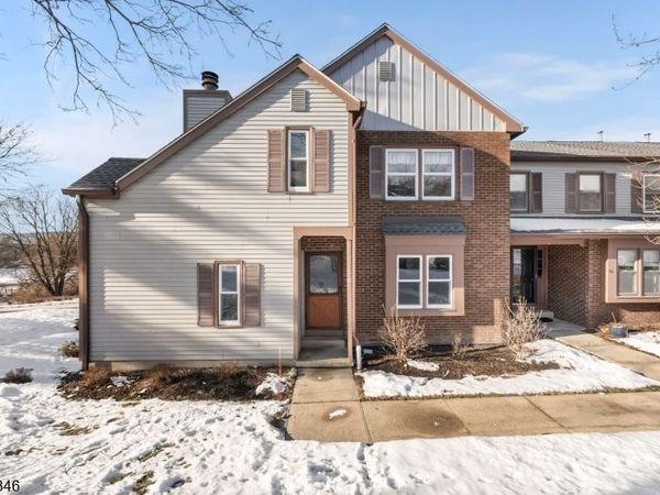 45 Barn Owl Dr, Allamuchy, NJ 07840