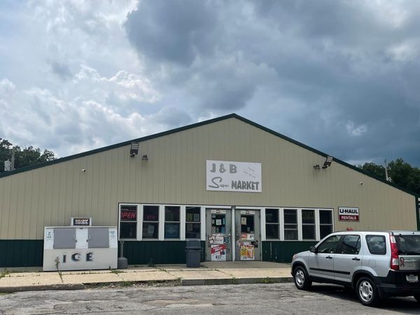 427 Grayton Road, Kingsford Heights, IN 46346