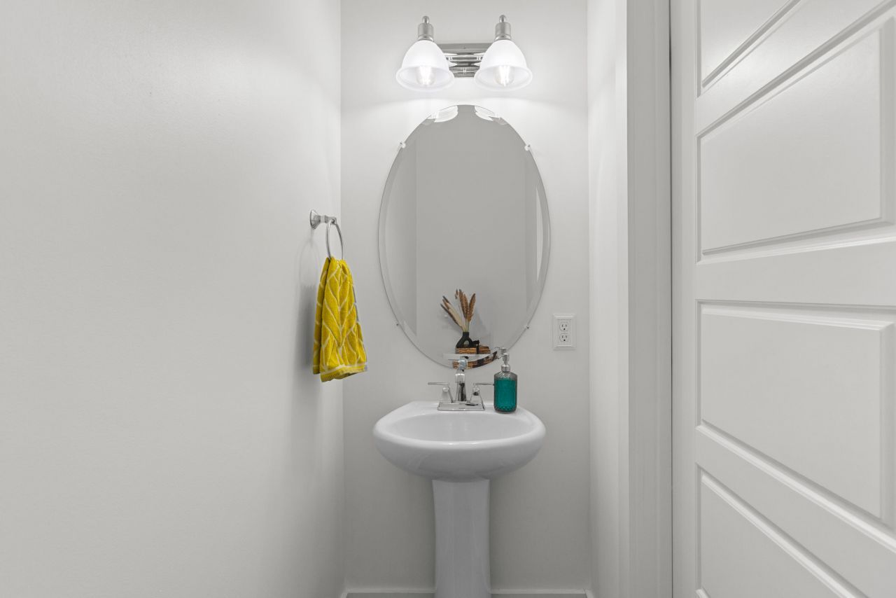 615 Long Meadow Street Photo 12