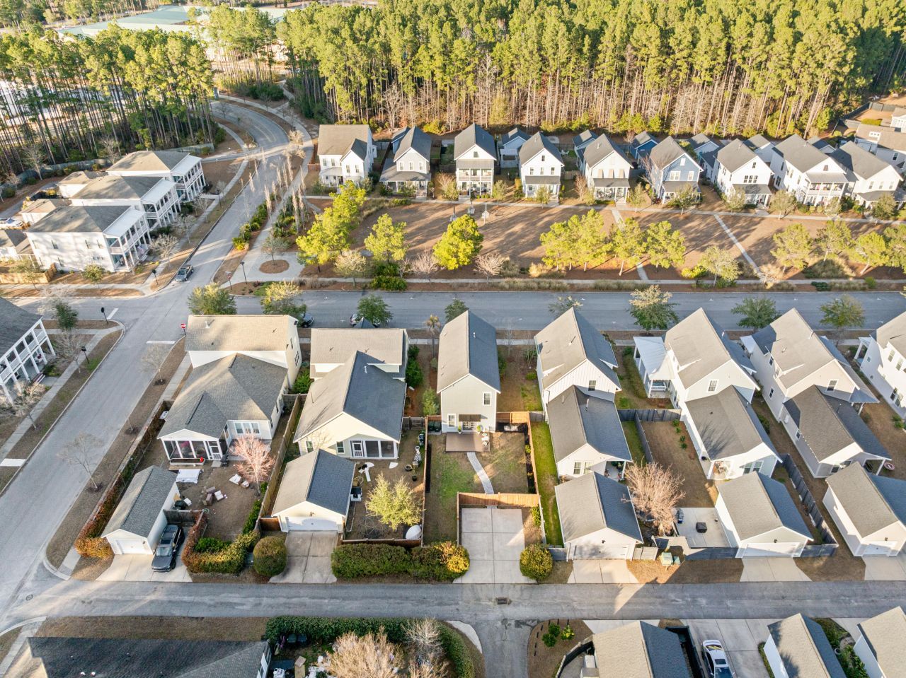 615 Long Meadow Street Photo 14