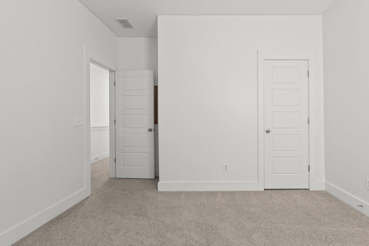 615 Long Meadow Street Photo 20