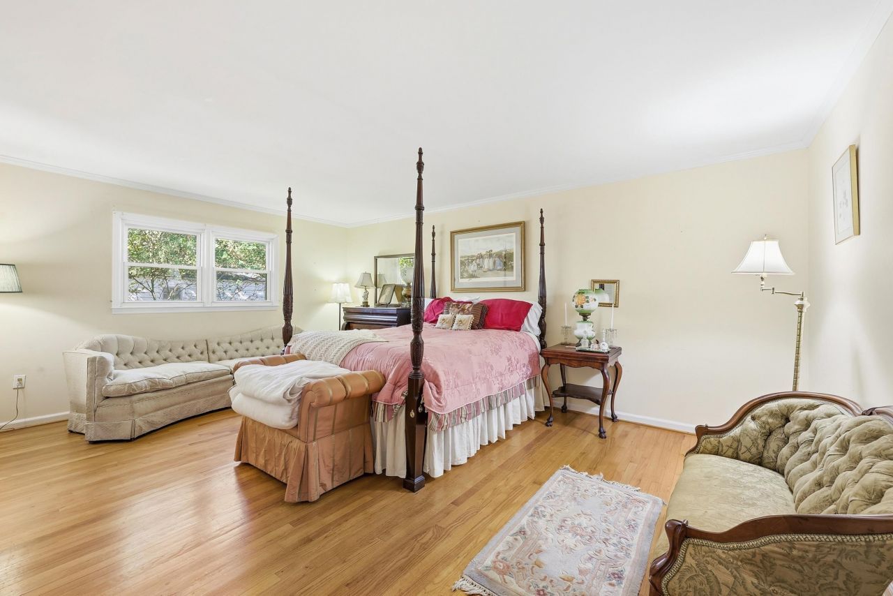 613 Cypress Ct. Photo 4