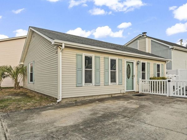 811 9th Ave. S, North Myrtle Beach, SC 29582