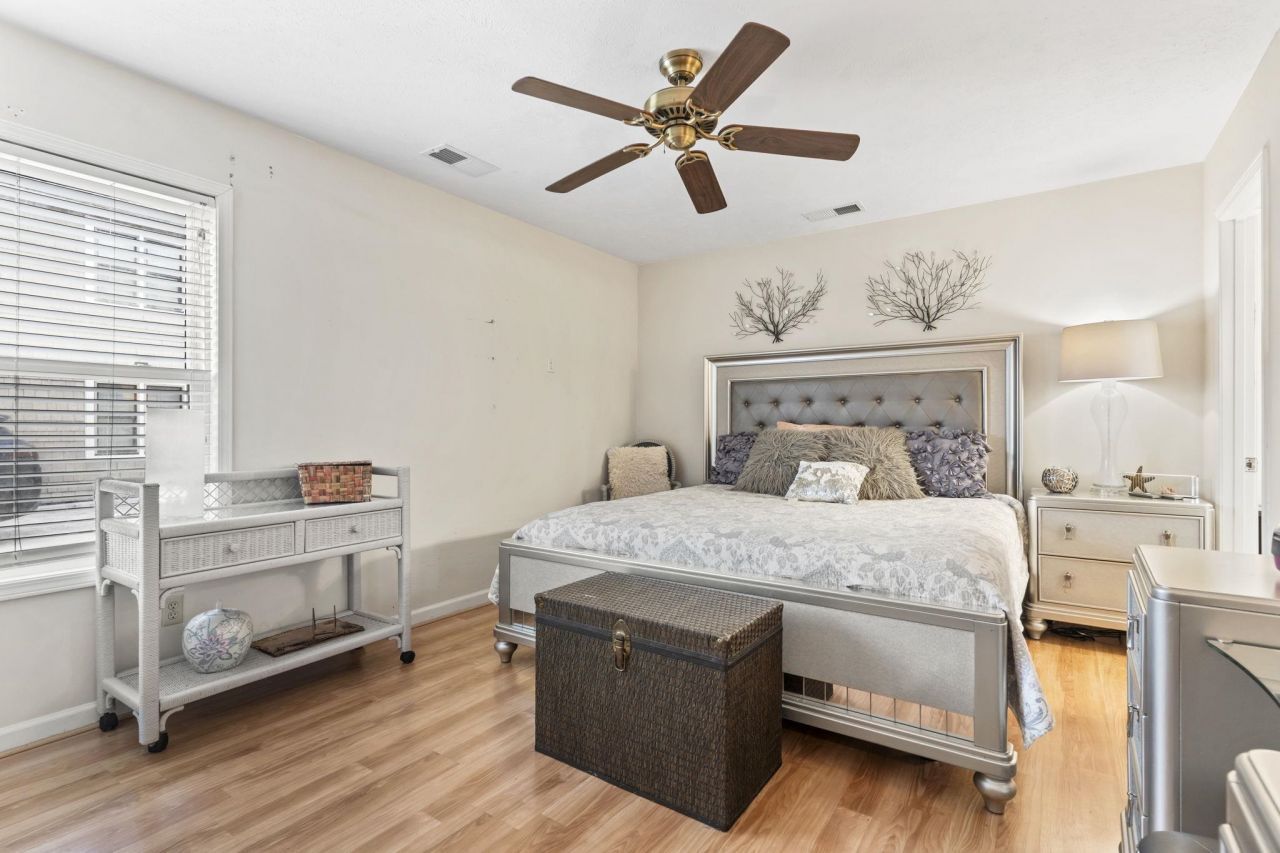 811 9th Ave. S Photo 18