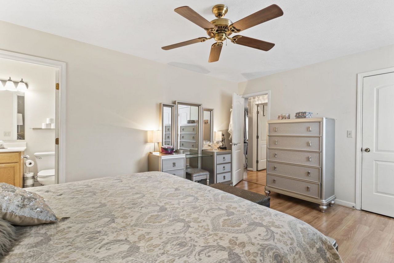 811 9th Ave. S Photo 23