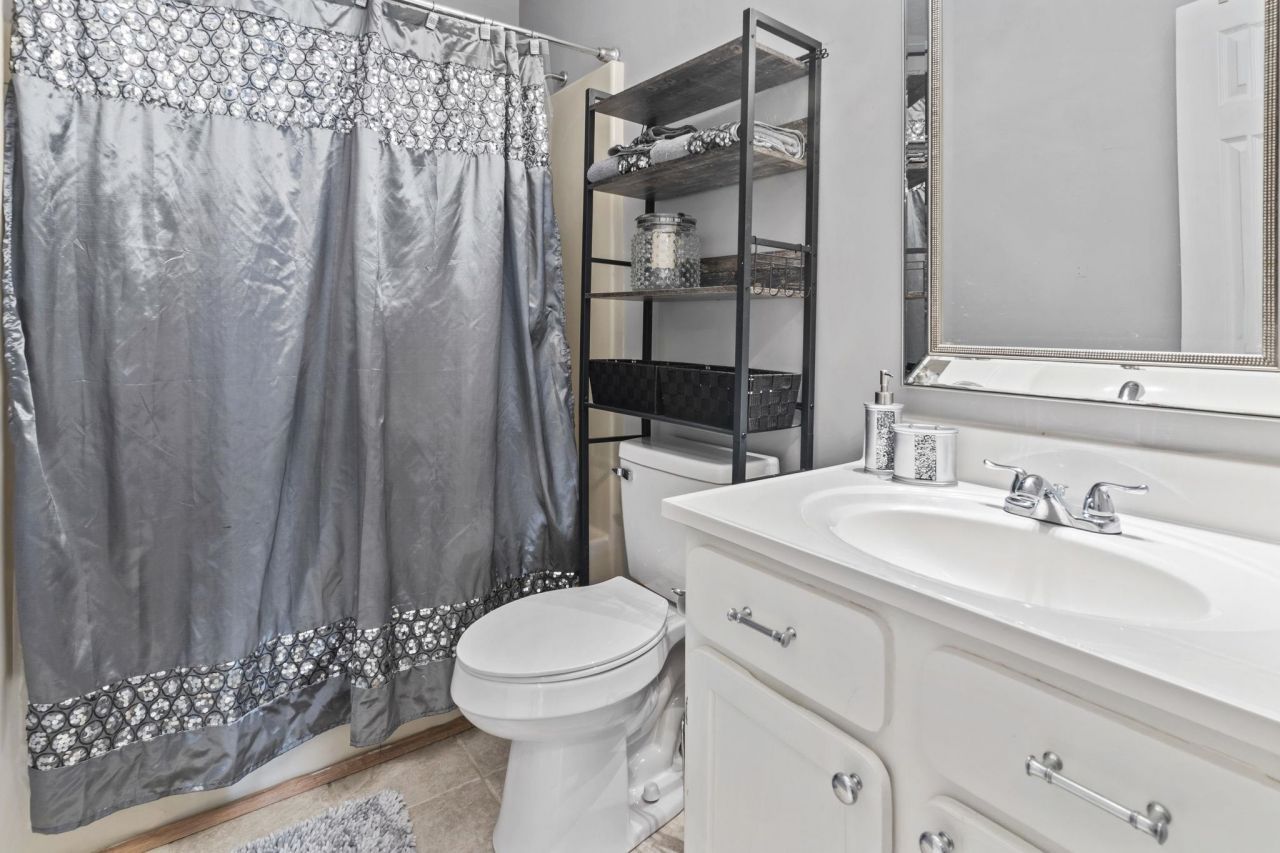 811 9th Ave. S Photo 24