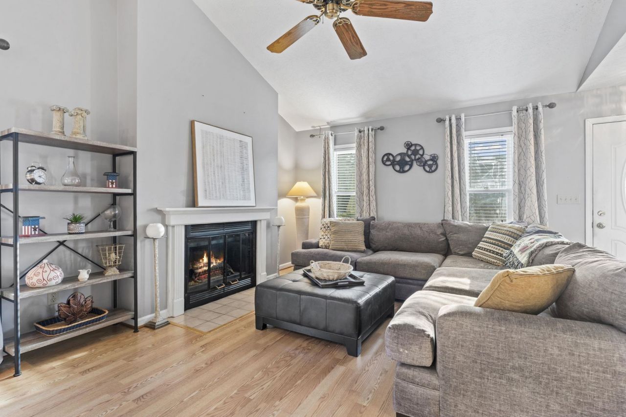 811 9th Ave. S Photo 6