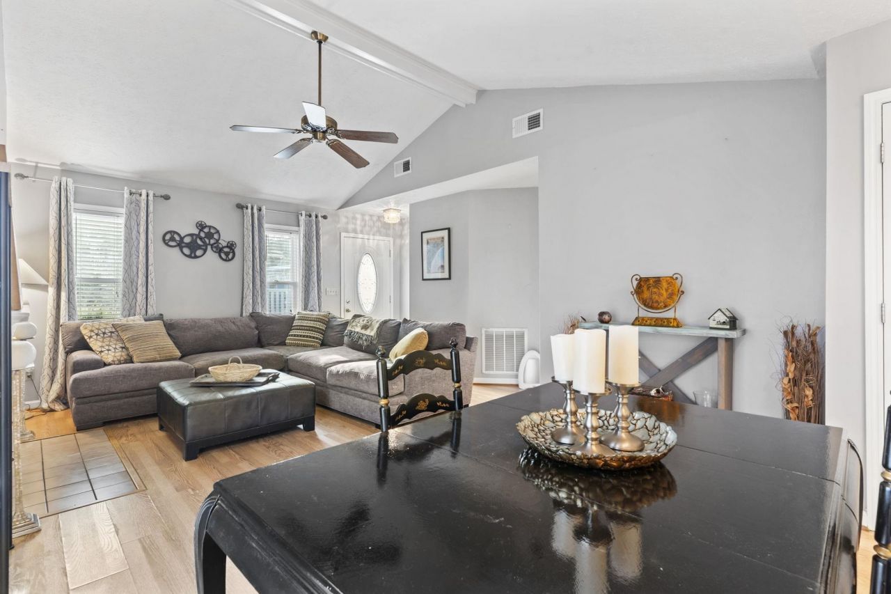 811 9th Ave. S Photo 7