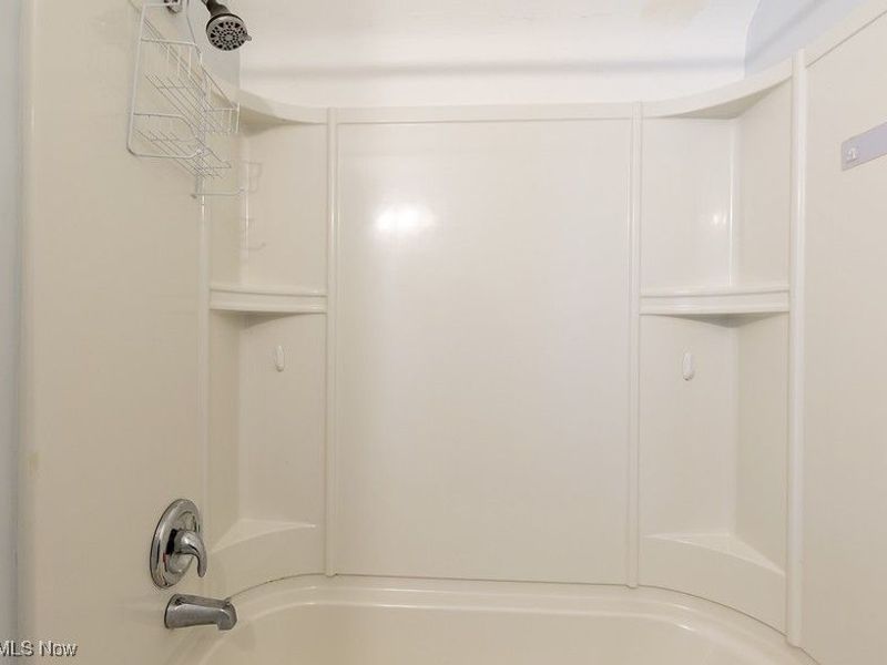 1612 Oakwood Avenue, Akron, OH 44301 Photo 10