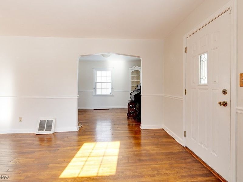 1612 Oakwood Avenue, Akron, OH 44301 Photo 8