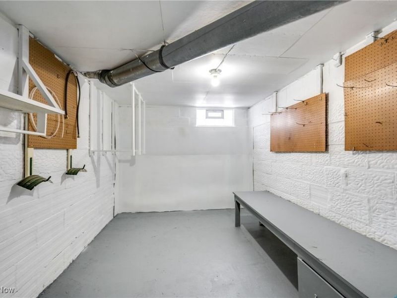 377 Hillsdale Avenue, Barberton, OH 44203 Photo 22