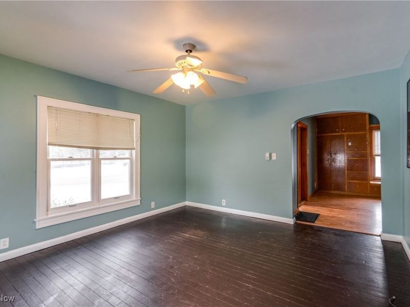 377 Hillsdale Avenue, Barberton, OH 44203 Photo 8