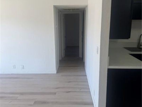 615 S Royal Crest Circle, Unit 13, Las Vegas, NV 89169