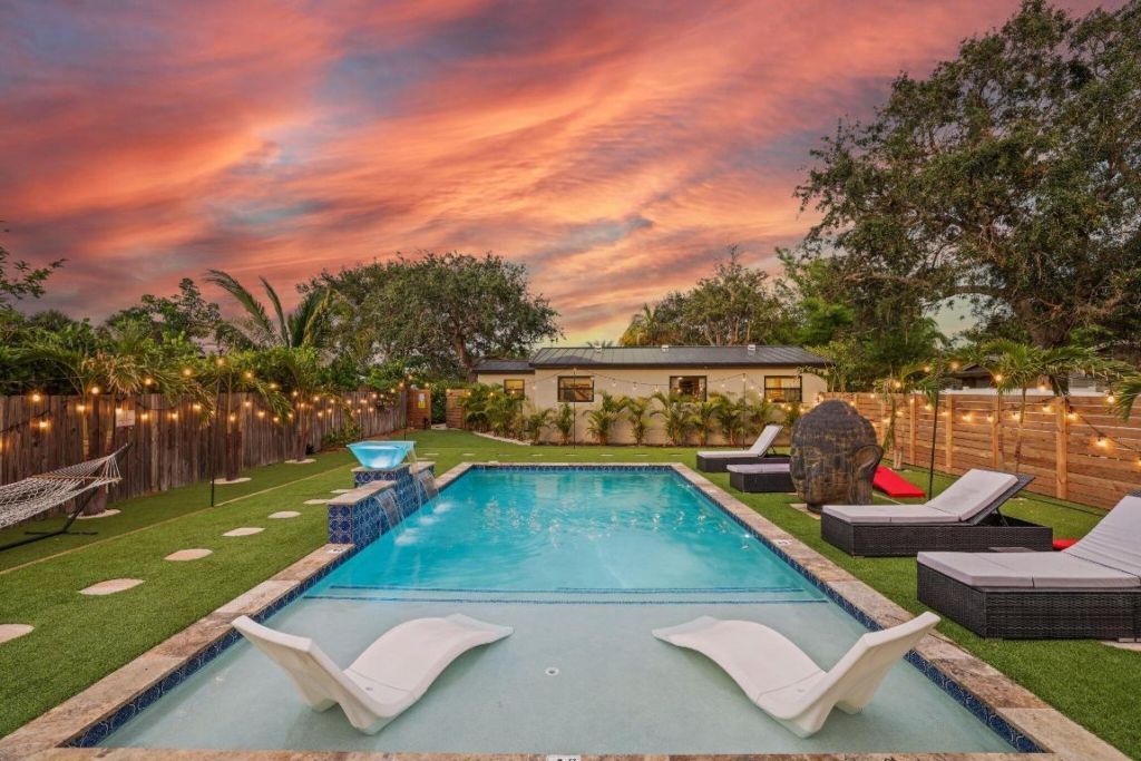 1646 NE 3rd Avenue, Delray Beach, FL 33444 Photo