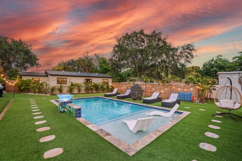 1646 NE 3rd Avenue, Delray Beach, FL 33444 Photo