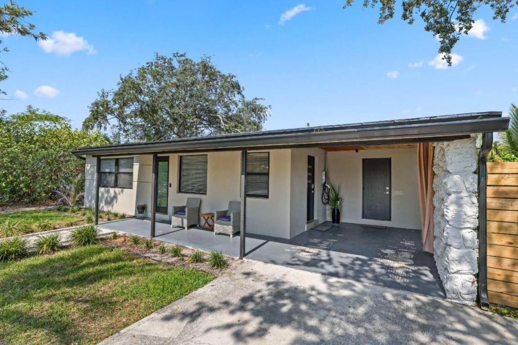 1646 NE 3rd Avenue, Delray Beach, FL 33444 Photo