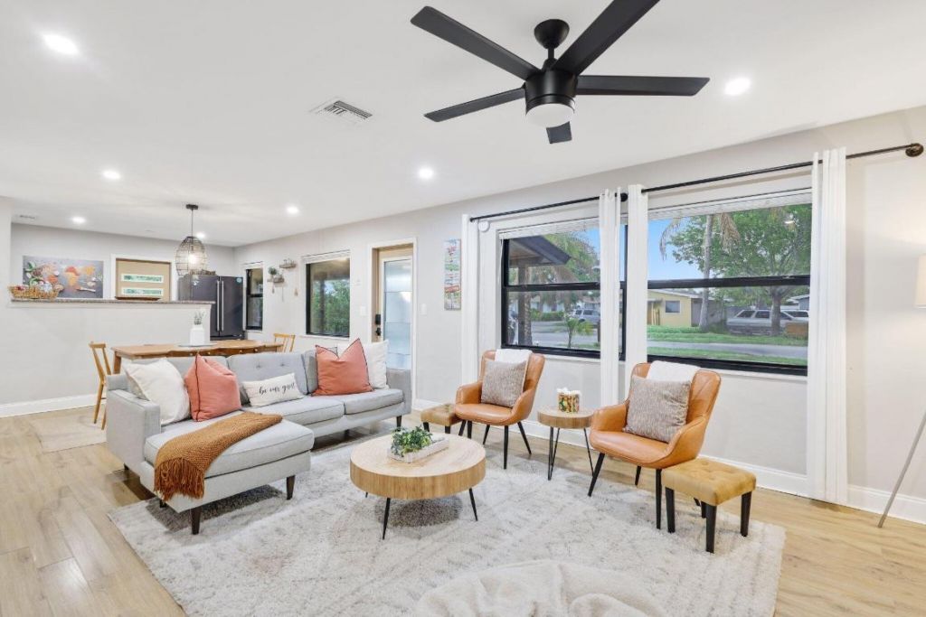 1646 NE 3rd Avenue, Delray Beach, FL 33444 Photo