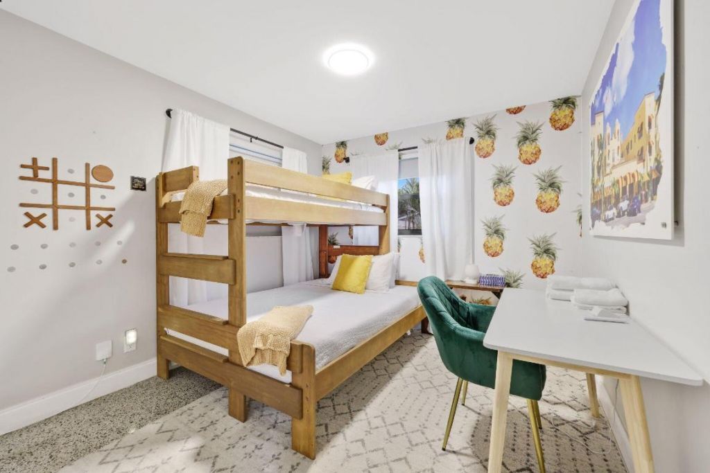 1646 NE 3rd Avenue, Delray Beach, FL 33444 Photo