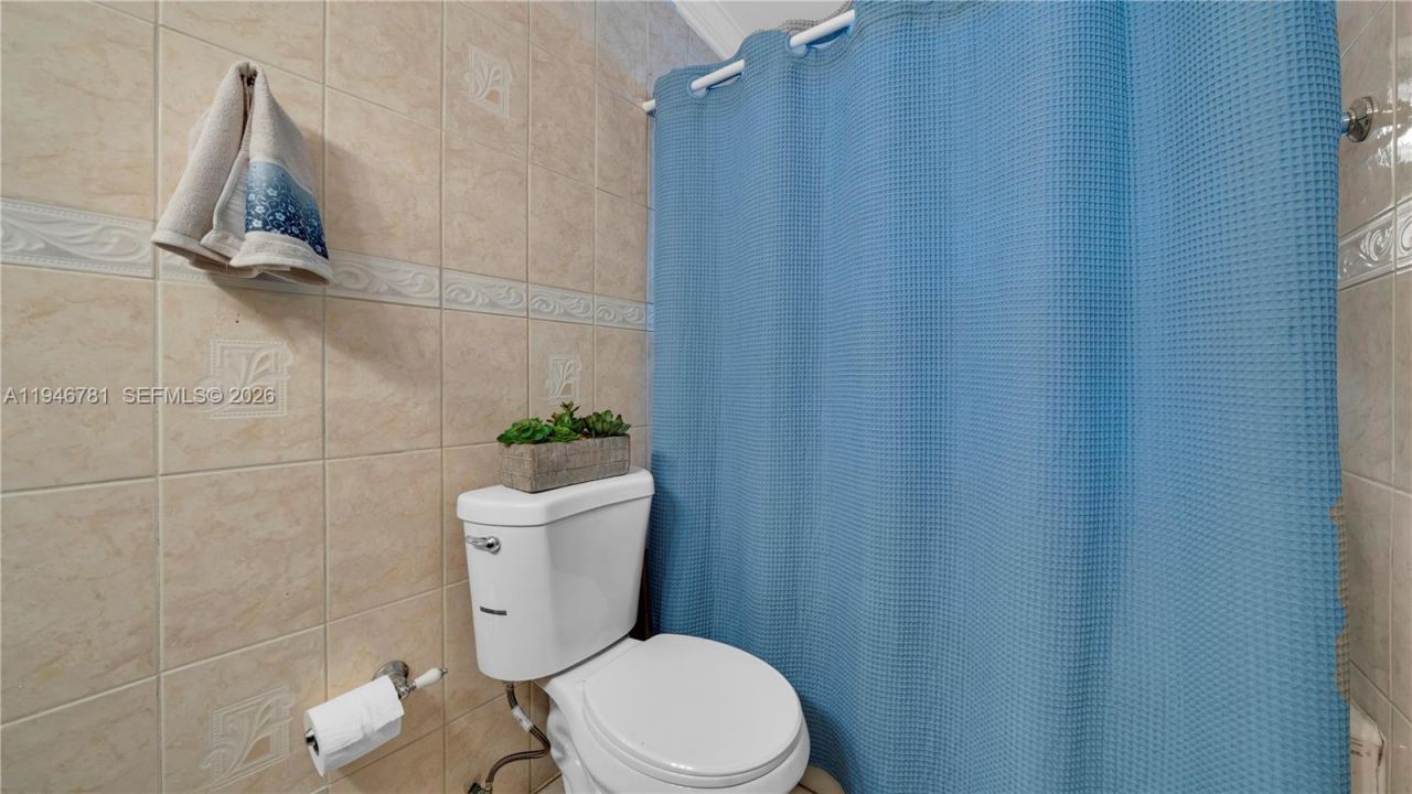 14800 NE 16th Ave , Miami, FL 33161 Photo