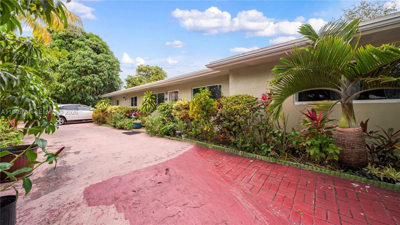 14800 NE 16th Ave , Miami, FL 33161 Photo