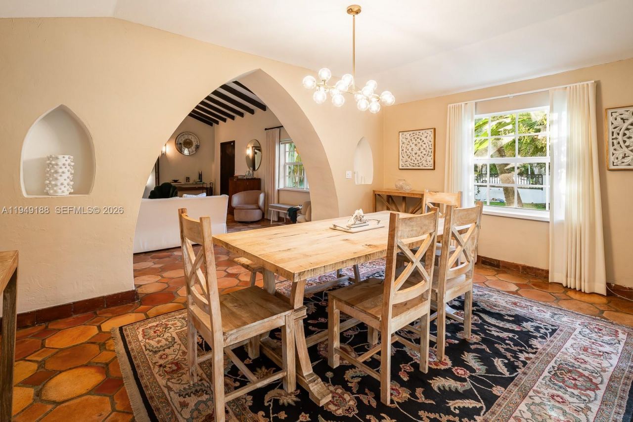 1315 Granada Blvd, Coral Gables, FL 33134 Photo