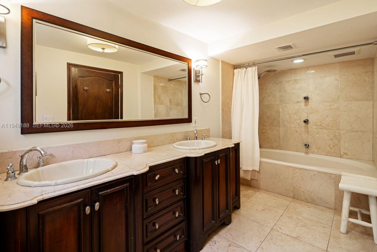 1315 Granada Blvd, Coral Gables, FL 33134 Photo