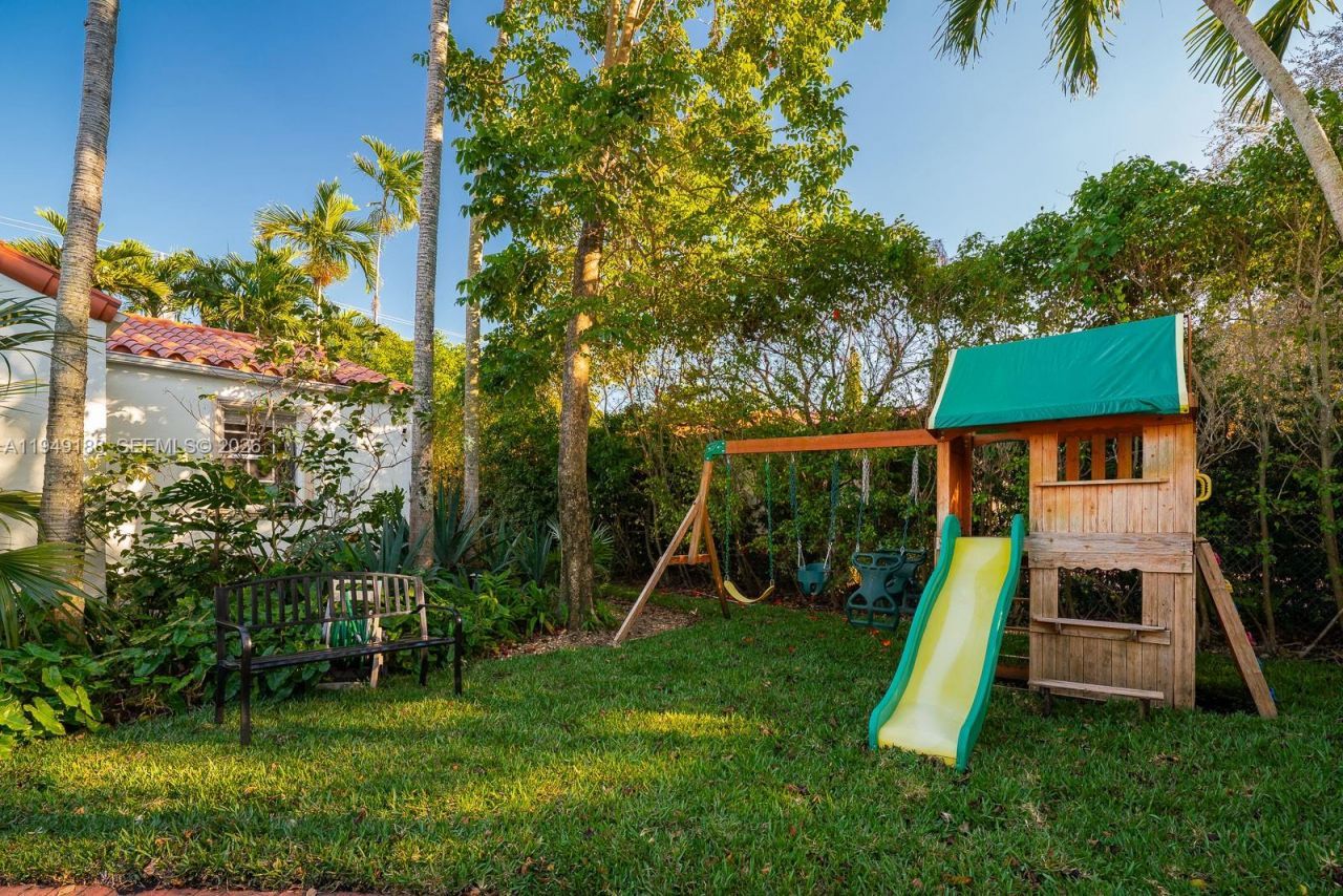 1315 Granada Blvd, Coral Gables, FL 33134 Photo