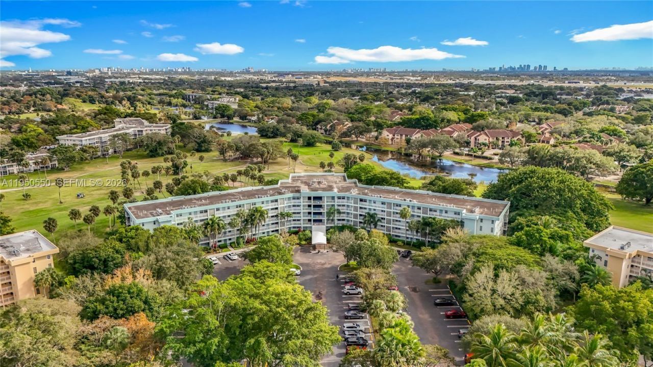 806 Cypress Grove Ln, Unit 303, Pompano Beach, FL 33069 Photo