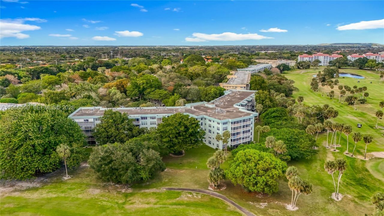 806 Cypress Grove Ln, Unit 303, Pompano Beach, FL 33069 Photo