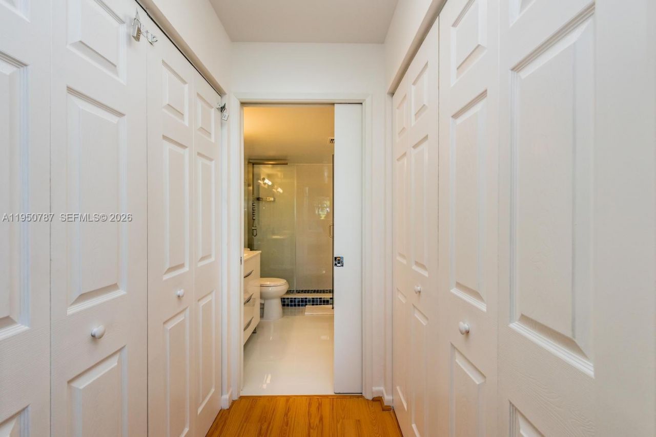 19801 E Country Club Dr, Unit 4501, Aventura, FL 33180 Photo