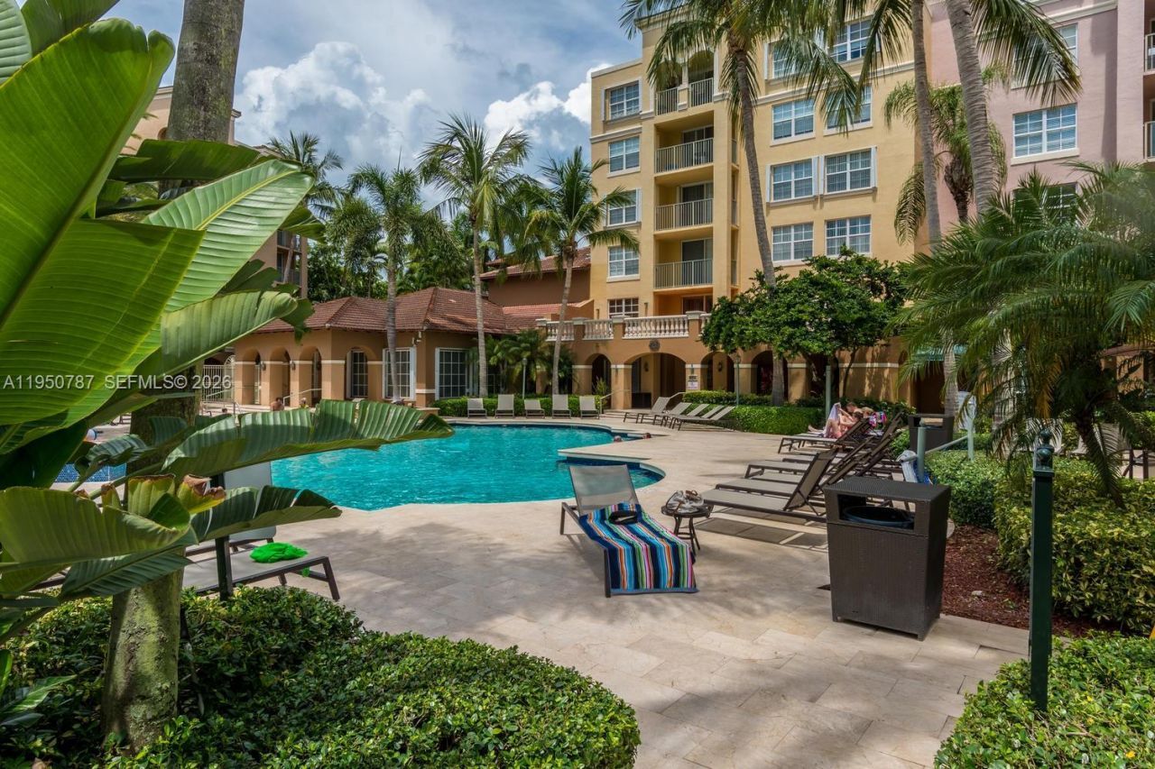 19801 E Country Club Dr, Unit 4501, Aventura, FL 33180 Photo