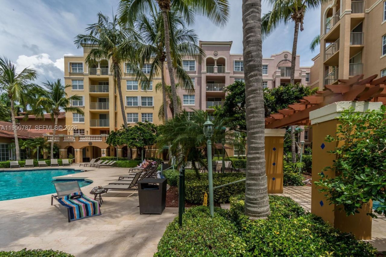 19801 E Country Club Dr, Unit 4501, Aventura, FL 33180 Photo