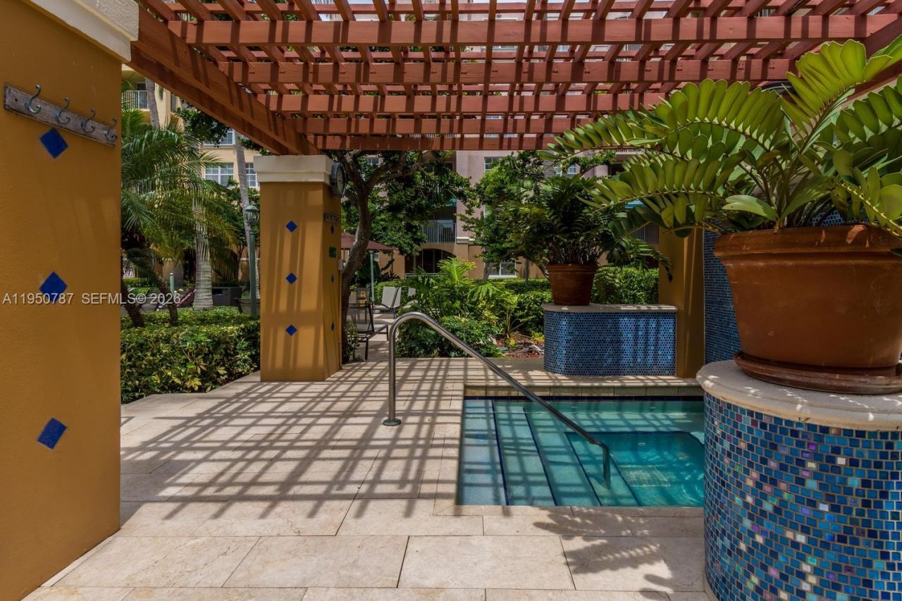 19801 E Country Club Dr, Unit 4501, Aventura, FL 33180 Photo