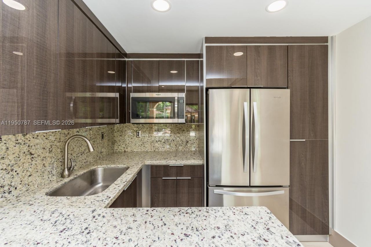 19801 E Country Club Dr, Unit 4501, Aventura, FL 33180 Photo
