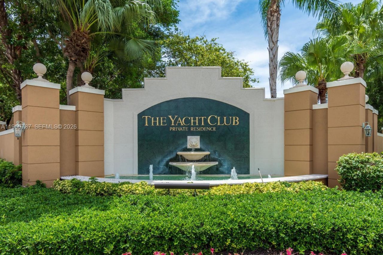 19801 E Country Club Dr, Unit 4501, Aventura, FL 33180 Photo