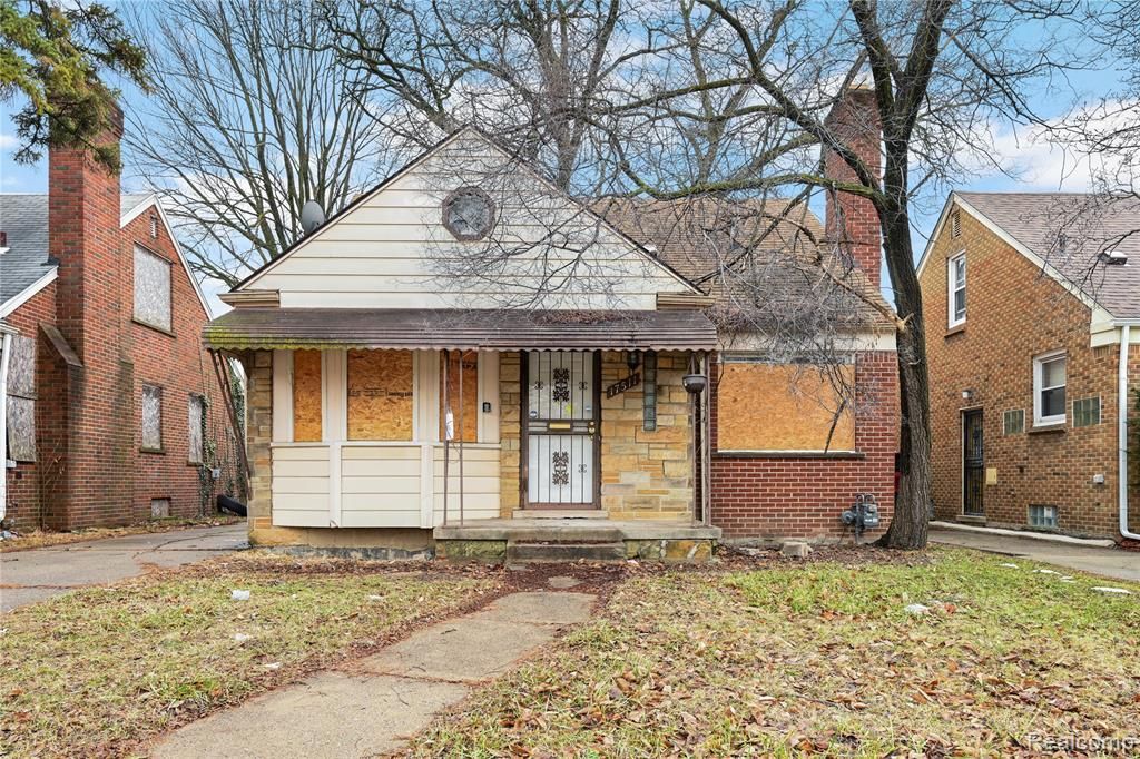17511 Westmoreland Road, Detroit, MI 48219 Main Photo