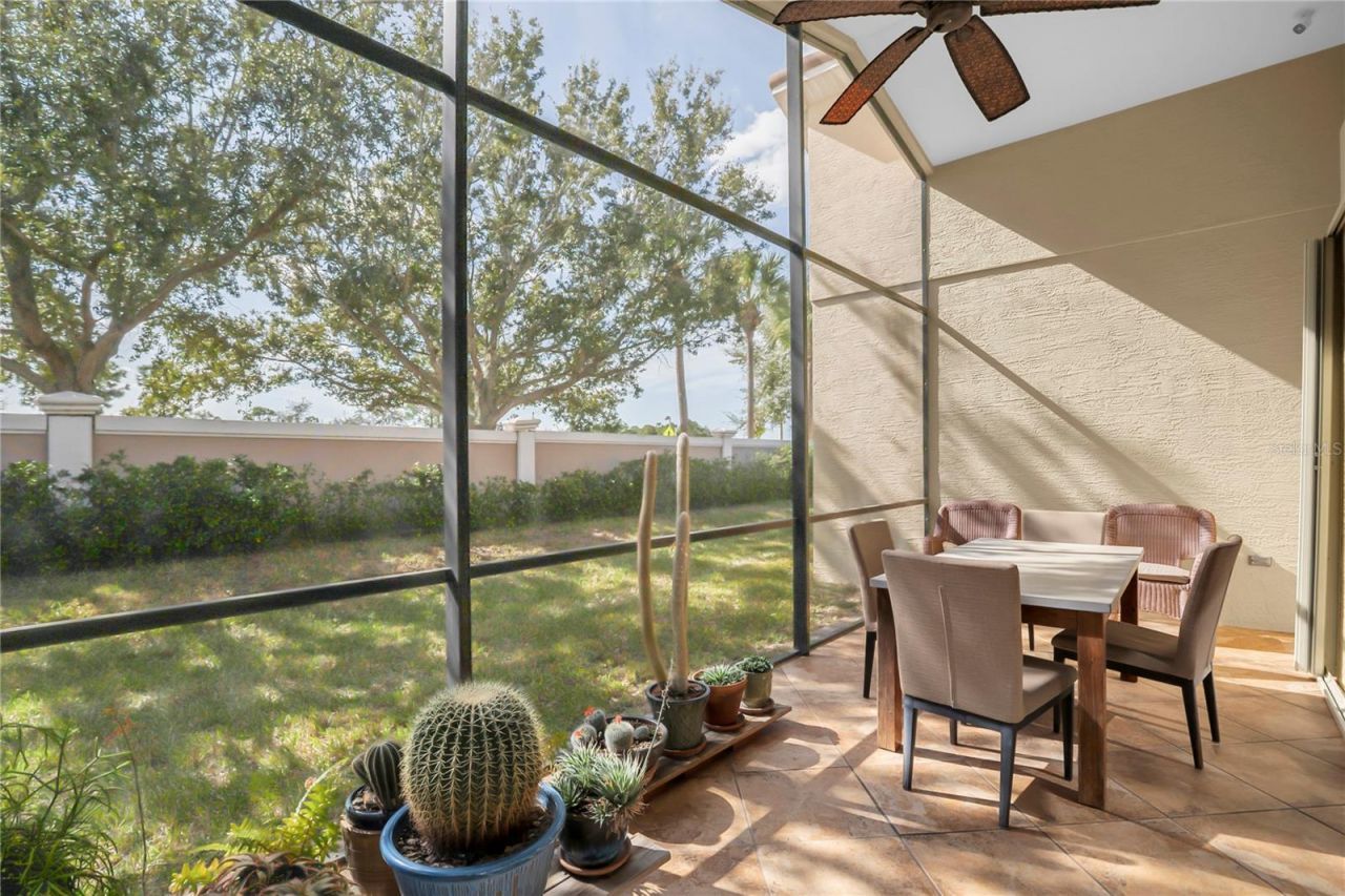 6682 41st Street Circle E, Sarasota, FL 34243 Photo