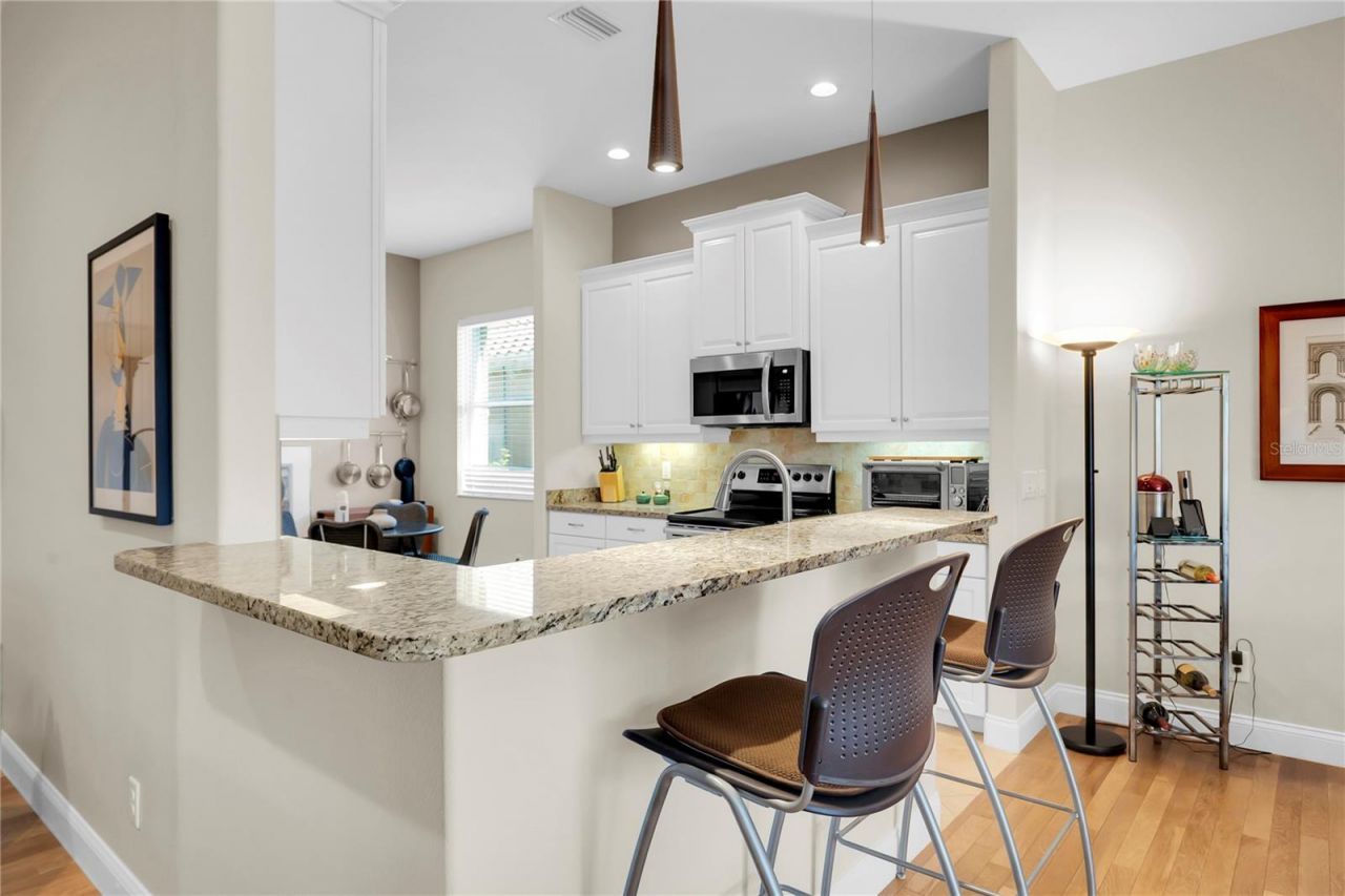 6682 41st Street Circle E, Sarasota, FL 34243 Photo