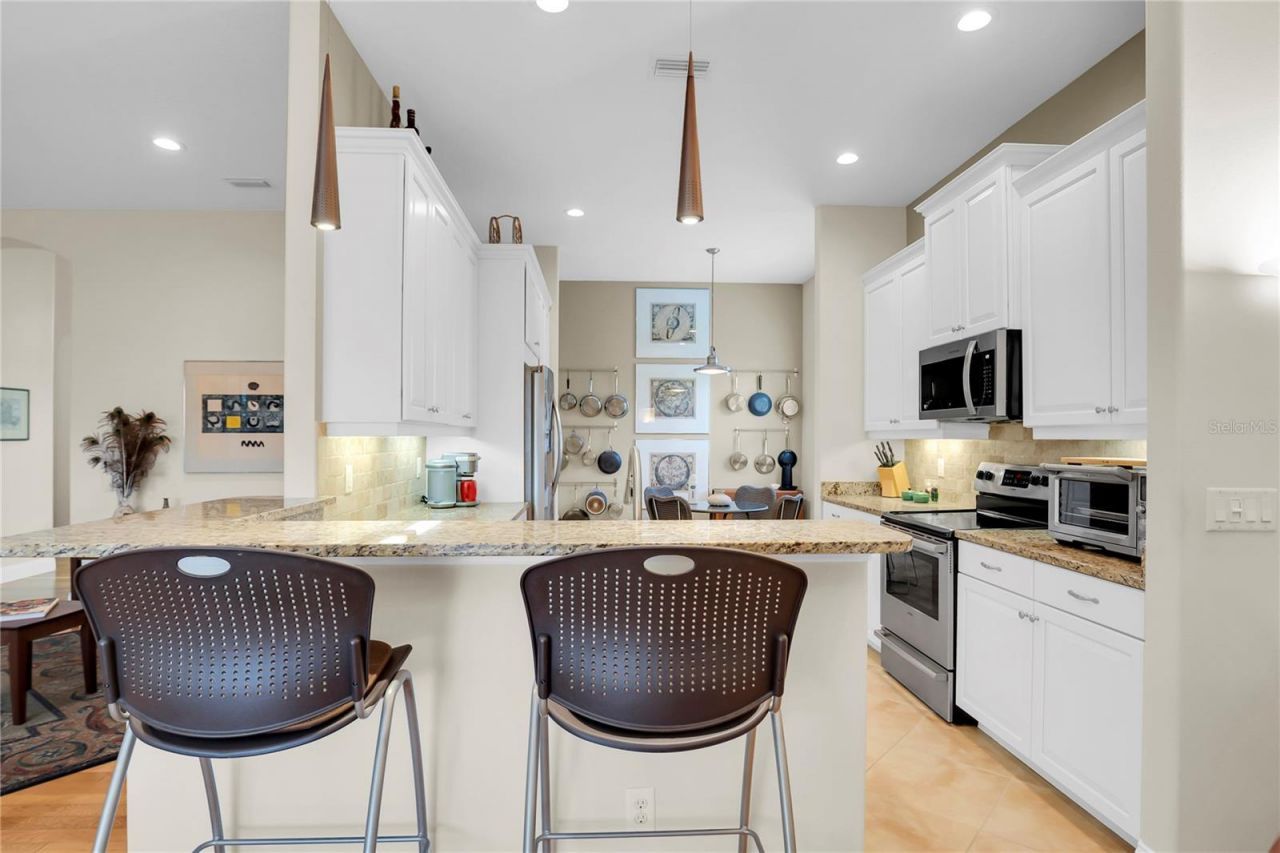 6682 41st Street Circle E, Sarasota, FL 34243 Photo