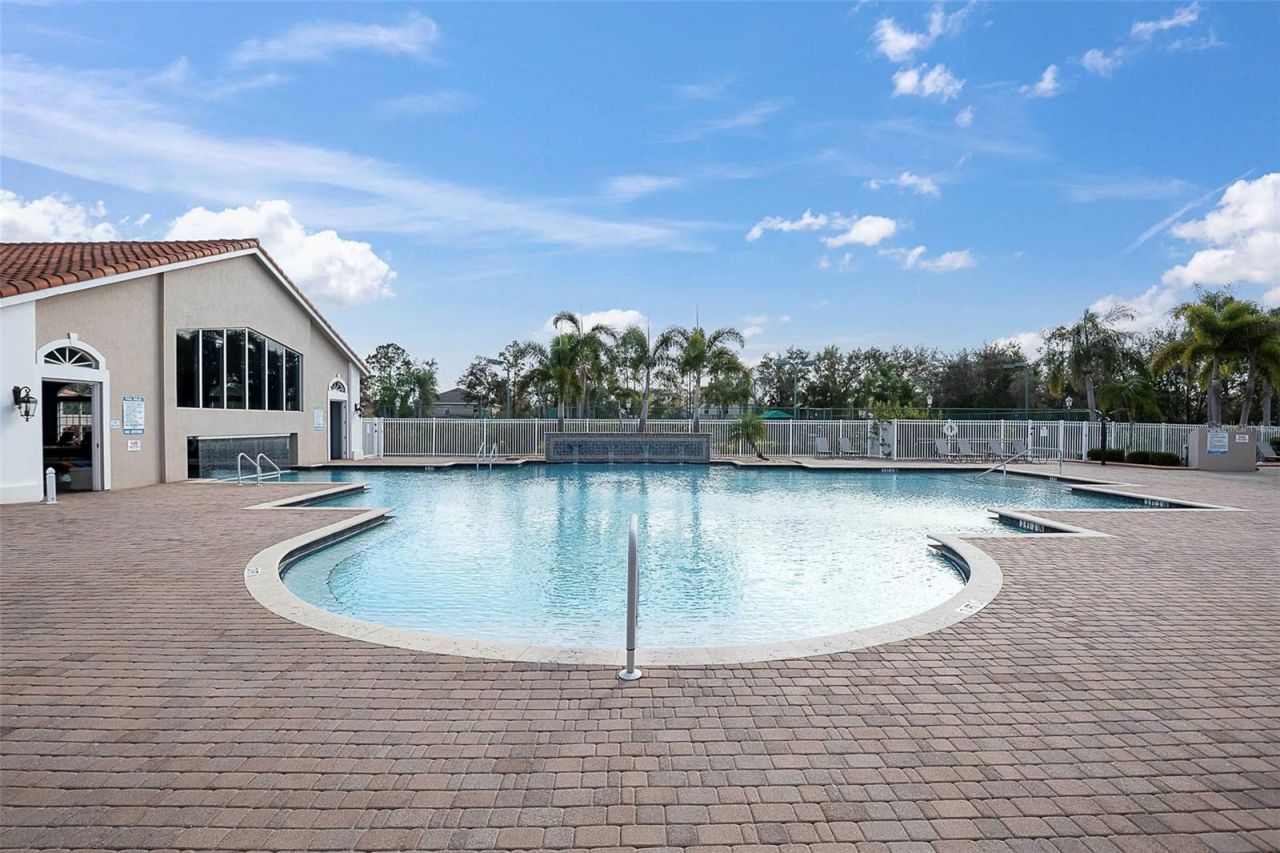 6682 41st Street Circle E, Sarasota, FL 34243 Photo